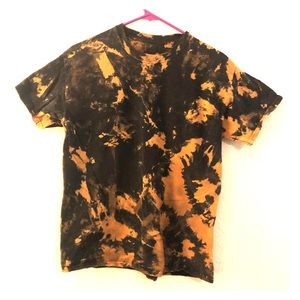 Reverse tie dye bleach dye t shirt